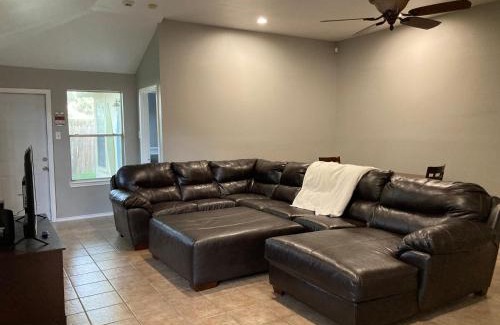 South Side Casa | Adorable Home Away from Home