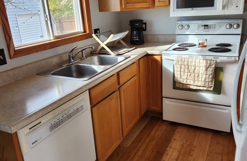 Rapid Valley Casa | Adorable house close to the airport!
