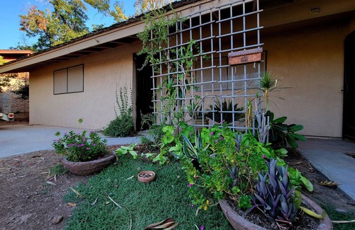 Yuma Apartamento | Adorable In-Town Garden Studio