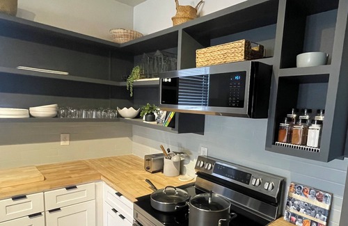 Mid-City District Casa | Adorable Nola hide away