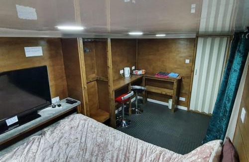 Welford Apartamento | Adorable private suite with free street parking