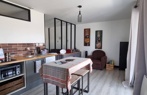 Angliers Cabaña | Adorable quiet cottage near the sea