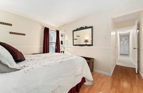 Southeast Casa | Adorable townhome in southeast Denver