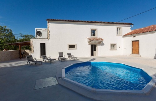 Kringa Casa | Adorable villa con piscina privada y terraza cubierta