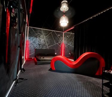 Bragadiru Apartamento | Adult only fantasy room