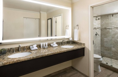 South Scottsdale Complejo | Adventure Awaits! 2 Serene Units, Minutes to Camelback Mountain, Free Parking!