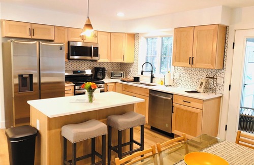 Great Barrington Casa | Adventure Ready Ranch Sleeps 10 & 0.7 mi to GB Main St. Wi-Fi + HOT TUB.