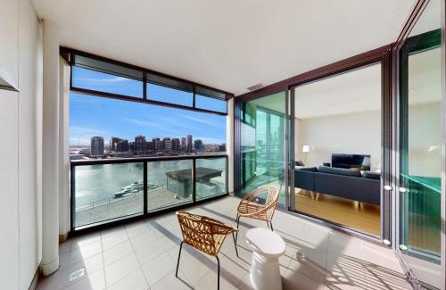 Docklands Apartamento | Aerie Stays Harbour Collection