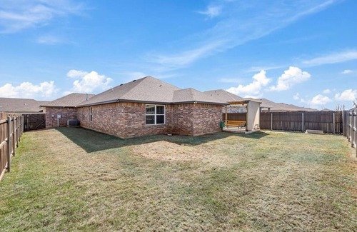 Wheatland Casa | Aesthetic BEDROOM A Yukon-Mustang