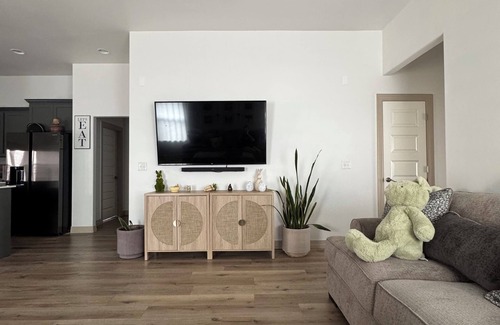 Wheatland Casa | Aesthetic BEDROOM A Yukon-Mustang