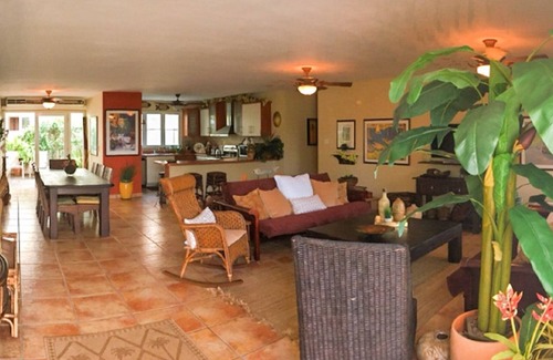 Cabezas Condominio | Asequible y hermoso condominio de ensueño con piscina privada cerca de Seven Seas Beach