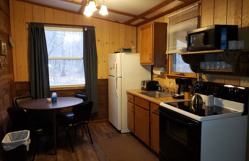 Huntingdon Cabina | cabina está situado cerca del lago Raystown, a minutos de siete puntos y Allegrippas Tr