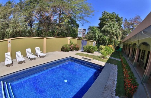 Potrero Cabina | Affordable Comfort in a 2-bed Hotel Room in Potrero With Pool - TV and AC