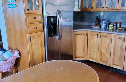 Cabes Point Casa | Casa asequible con piscina privada en una excelente ubicación