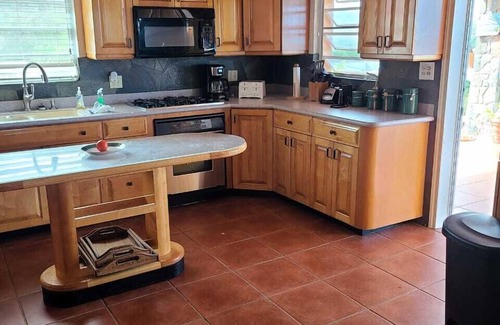 Cabes Point Casa | Casa asequible con piscina privada en una excelente ubicación