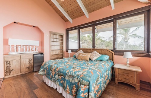 Opihihale Apartamento | Affordable Luxury, Fantastic Unobstructed Ocean View with Pool by RedAwning