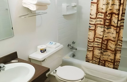 International Falls Hotel | Affordable Comfort with Breakfast Near Scenic International Falls & Top Spots