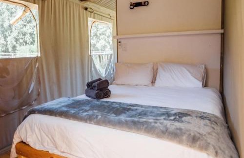 Behoudeniskloof Chalet De Esquí | AfriCamps Waterberg
