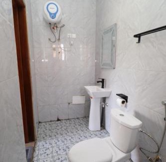 Kribi Apartamento | AfriqPnB Chambre Ewondo située à Kribi Bebambwe avec Piscine