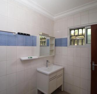 Tignere Apartamento | AfriqPnB VC Appart situé à Kribi Mboamanga avec Piscine et bord de mer