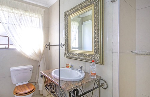 Boksburg Hotel | Afrique Boutique Hotel O.R. Tambo