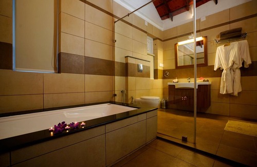 Meppadi Complejo | After the Rains