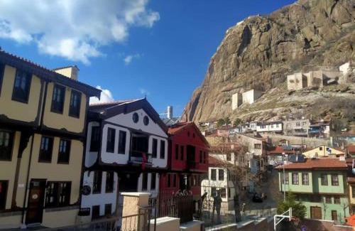 Afyonkarahisar Casa | Afyon kalesi eteklerinde bir yer