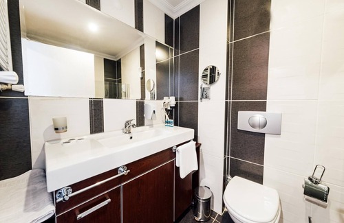 Burhaniye Hotel | AFYTOS Ã–REN PARK MTK