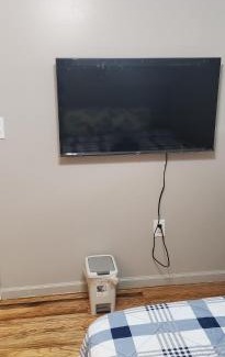 Newark Casa | Agape queen room 6D