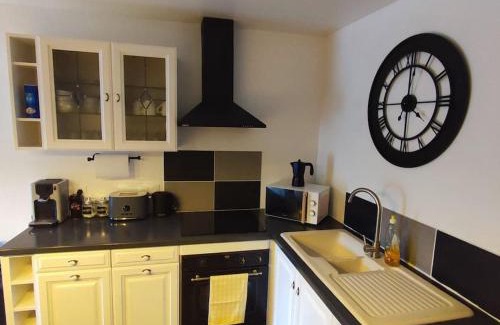 Marmeaux Casa | Agréable maison 8 personnes WIFI et clim