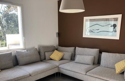 Mouguerre Casa | Agréable Maison Avec Piscine Chauffée et Climatisation