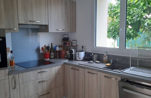 Lorient Casa | Agréable Maison de Ville, Située Quartier Carnel