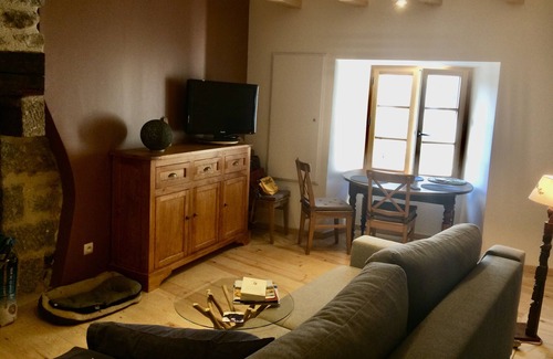 Saint-Urcize Casa | Agréable Maison Très Bien Équipée Centre Village