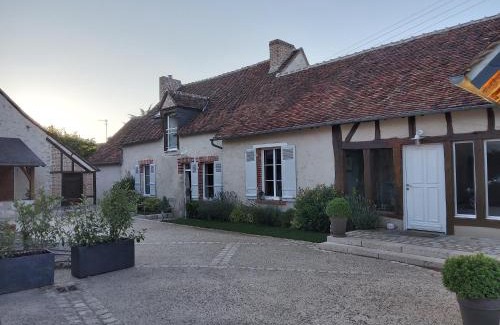 Nouan-sur-Loire Cama Y Desayuno | Agréables chambres d'hôtes dans maison XVIIIe
