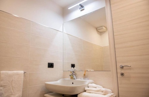 Bagnolo Piemonte Otro | Agriturismo Cà del Clat (Quadruple Room with Private Bathroom)