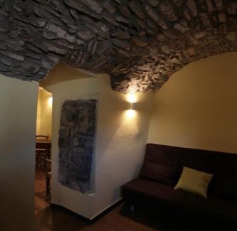 Montale-Serra-Piazza Casa | Agriturismo Giumin