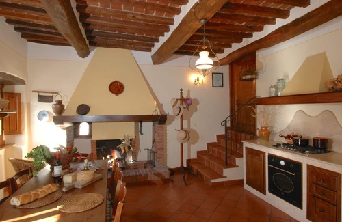 Montalla Villa | Agriturismo near Cortona with Spacious Garden & Swimming Pool