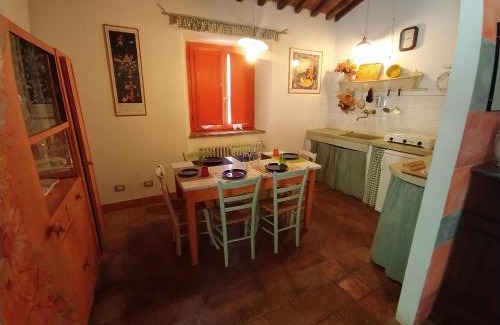 Villa Collemandina Apartamento | Agriturismo Paneolio