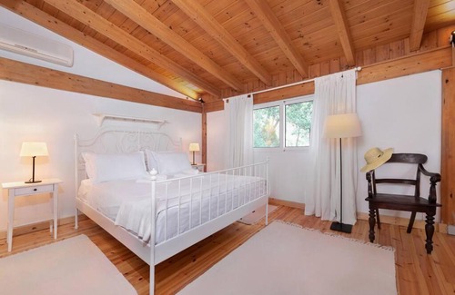 Kamiros Villa | AGROLOGY LUX - 4 BEDROOM Luxurious villa on an Agricultural Haven Retreat