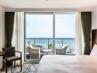 Hallim Hotel | Aguila Hotel Jeju Oceano Suite