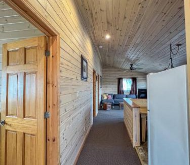 Magnetawan Cabina | Ahmic Lake Resorts Black Bear Cottage
