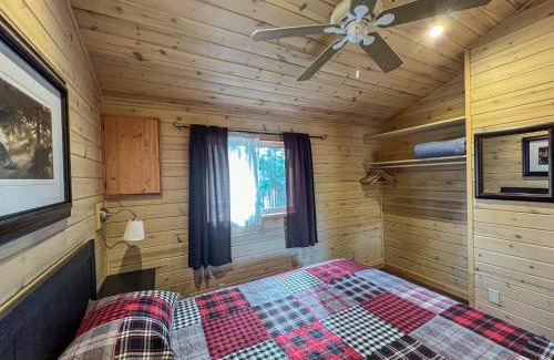 Magnetawan Cabina | Ahmic Lake Resorts Black Bear Cottage