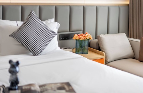 Jinniu Casa | AI Lives In The Future Hotel