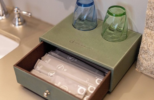 Lianhu Hotel | AI Lives In The Future Hotel - Xi'an Drum Tower Old City Root G Park Store