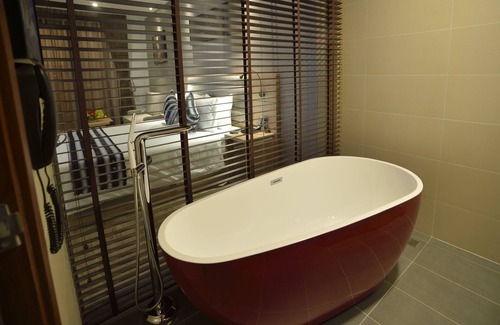 District 6 Hotel | Aiden Saigon Hotel