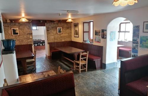 Doolin Hostal | Aille River Tourist Hostel and Campsite Doolin