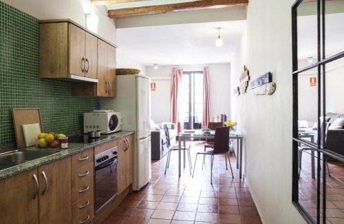 El Raval Apartamento | AinB Las Ramblas-Guardia Apartments