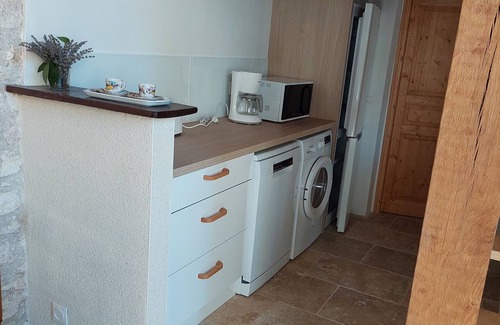 Montcuq Casa | Air-conditioned vacation home in the countryside with shared pool - 3 stars