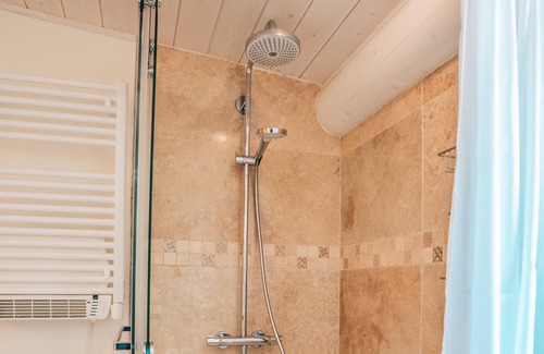 Arpaillargues-et-Aureillac Apartamento | Air-conditioned cottage with swimming pool at the gates of Uzès