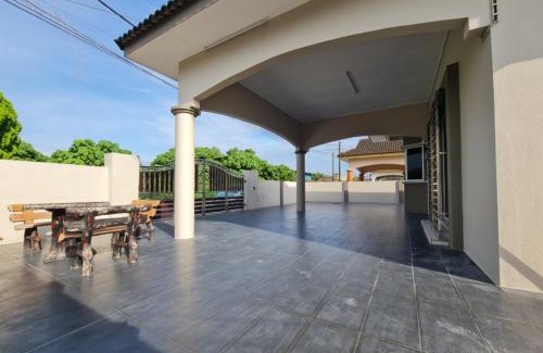 Larut Villa | Air-home No 9 Kampung Boyan, 4BR, 9pax, Netflix